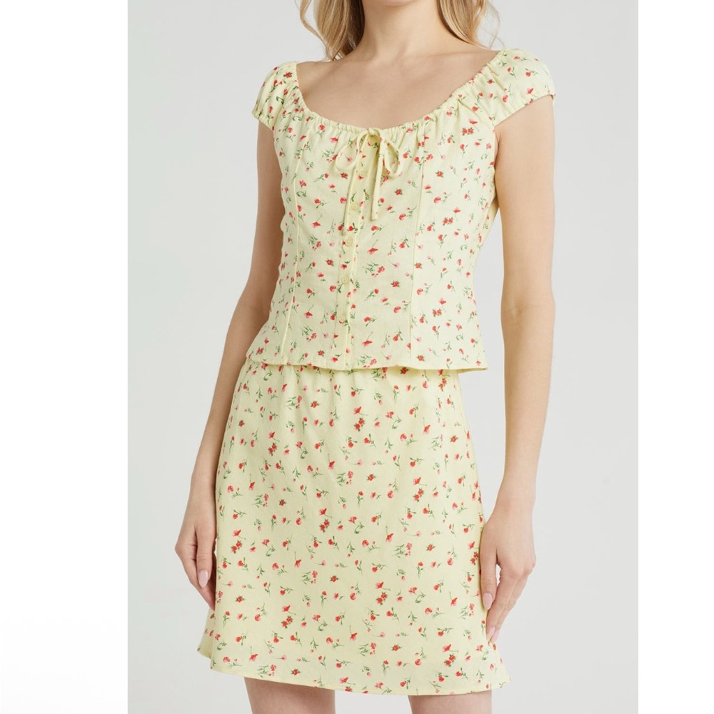 WAYF Set - Skirt & Top Sz Large NWT